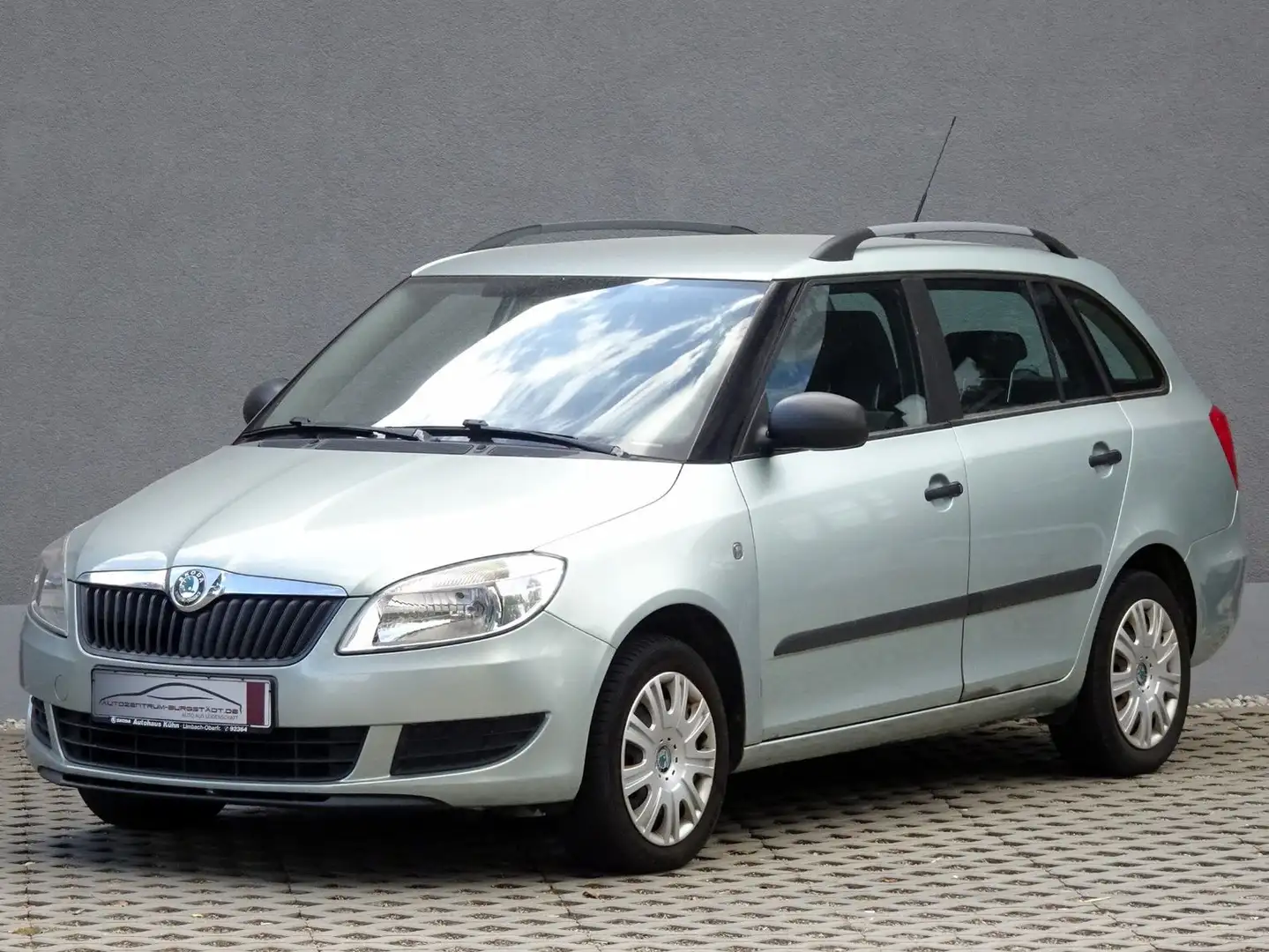 Skoda Fabia Combi 1,2 Cool Edition Vert - 1