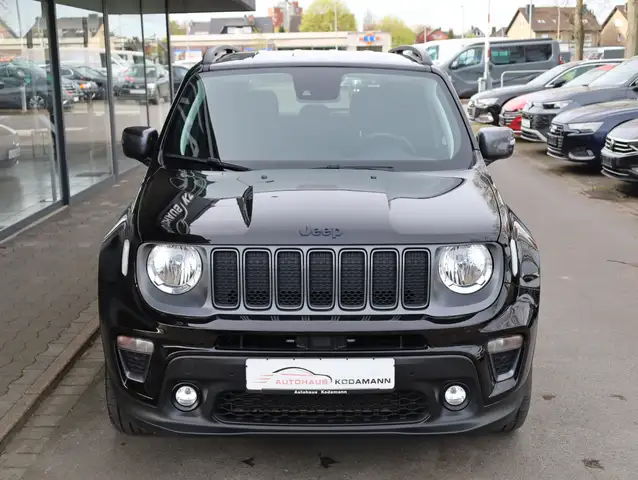 Jeep Renegade view 3