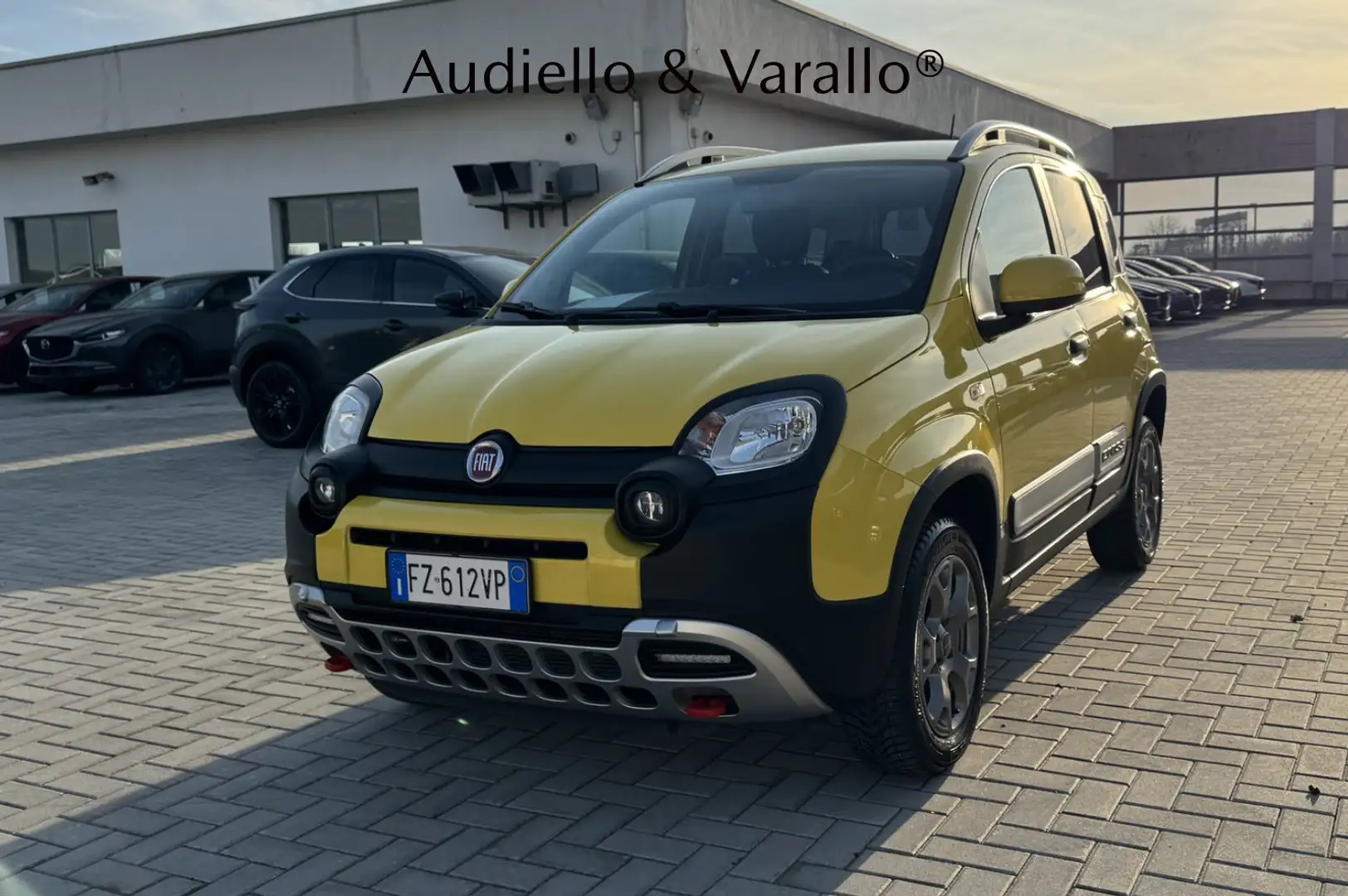 Fiat Panda Panda Cross 0.9 TwinAir Turbo S&S 4x4 Gelb - 2