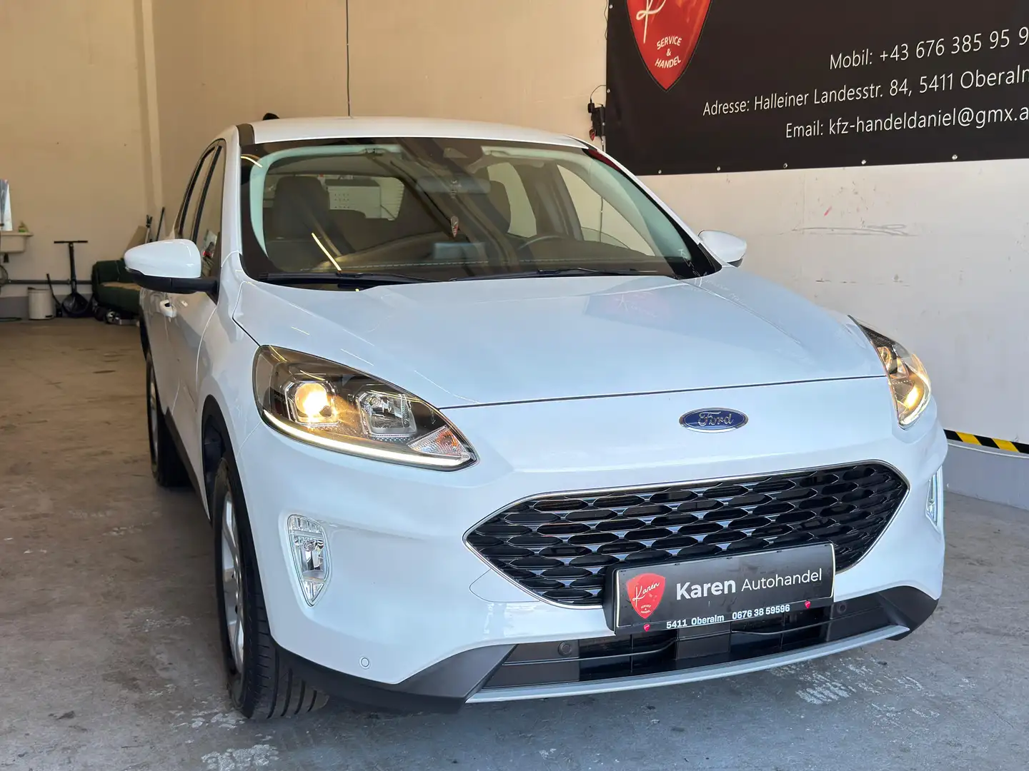 Ford Kuga ec FHEV HEV Hybrid 190 PS, 5-türig, CVT 1g Weiß - 1