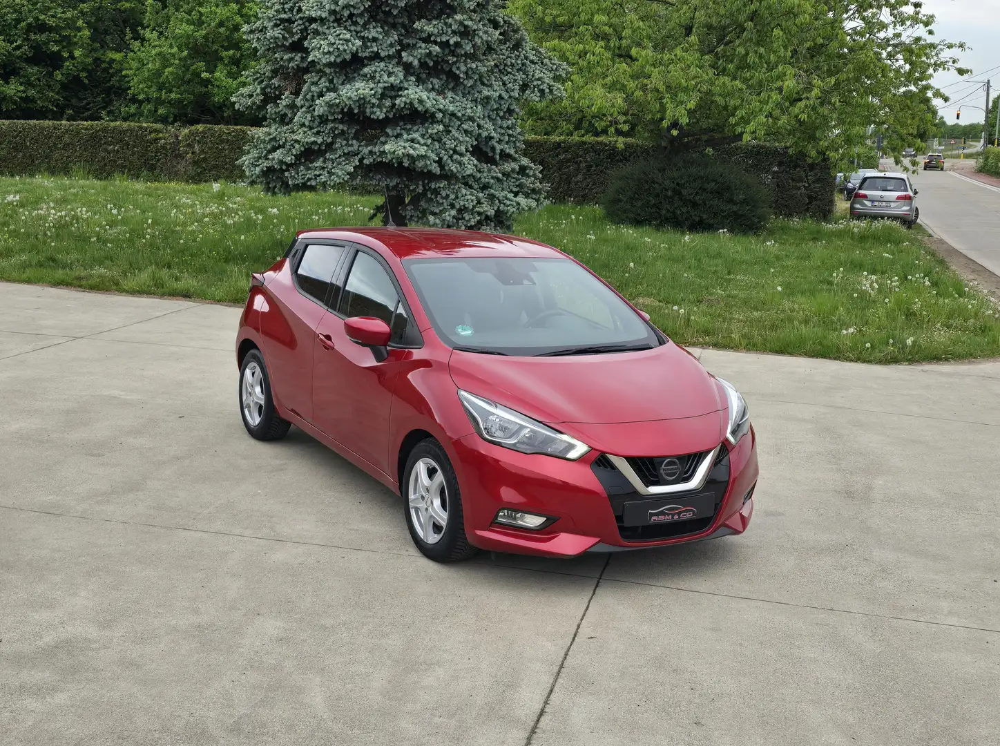 Nissan Micra 1.0i * Cam 360° - Navi - Bose * 1er Prop - 2019 Rouge - 1