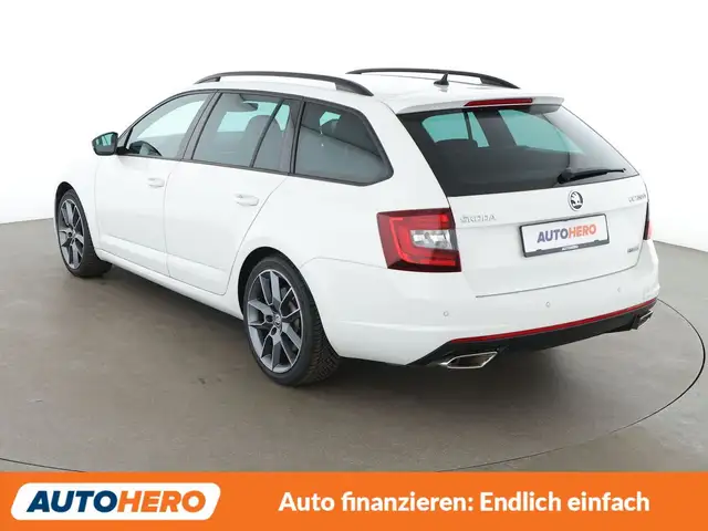 Skoda Octavia view 4