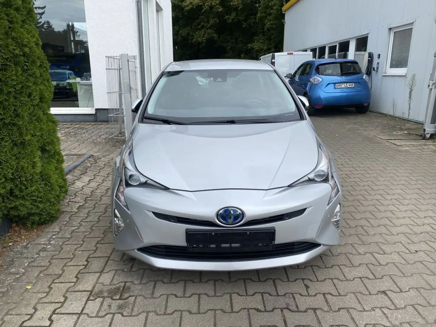 Toyota Prius Hybrid Executive Silber - 2