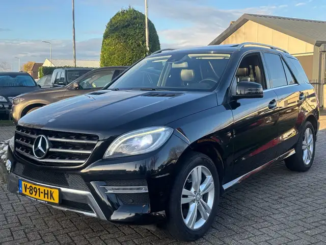 Mercedes-Benz ML 350 Bluetec Grijs Kenteken Bedrijfsauto AMG Zwart M-Kl