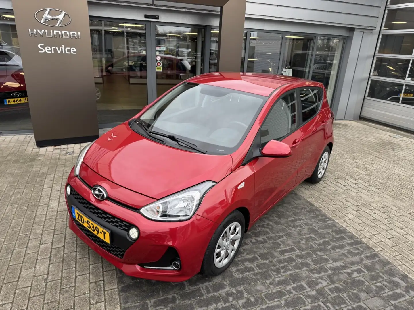 Hyundai i10 1.0i Comfort | Navigatie | Apple carplay | Cruise Rouge - 2