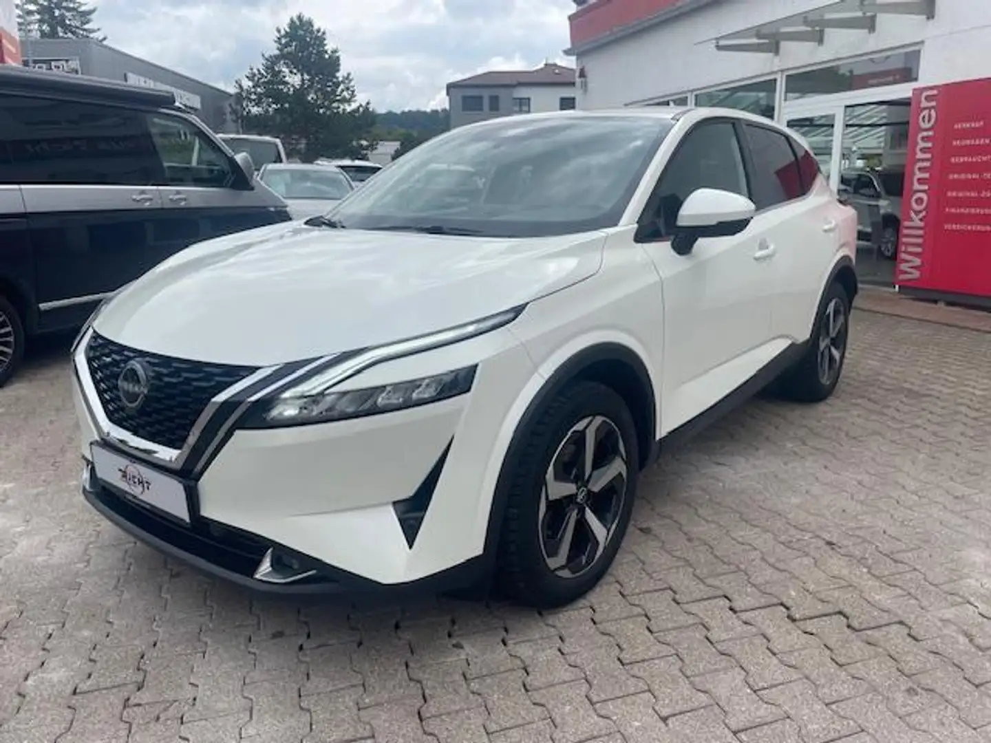 Nissan Qashqai 1.3 DIG-T N-Connecta Navi LED Kamera LHZ Blanc - 2