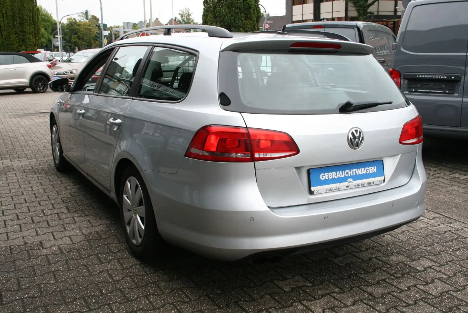 Volkswagen Passat Variant 2.0 TDI DSG | 140 Ps| Blue Motion Srebrny - 2