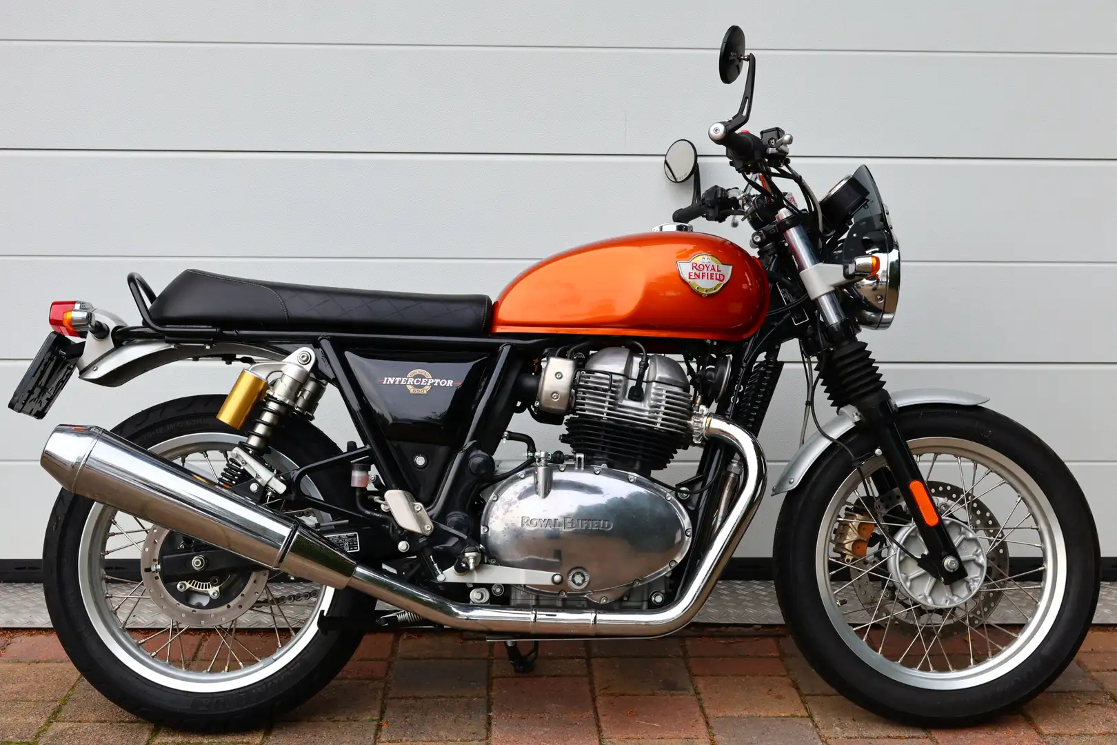 Royal Enfield Interceptor INT 650 TWIN ABS Naranja - 1
