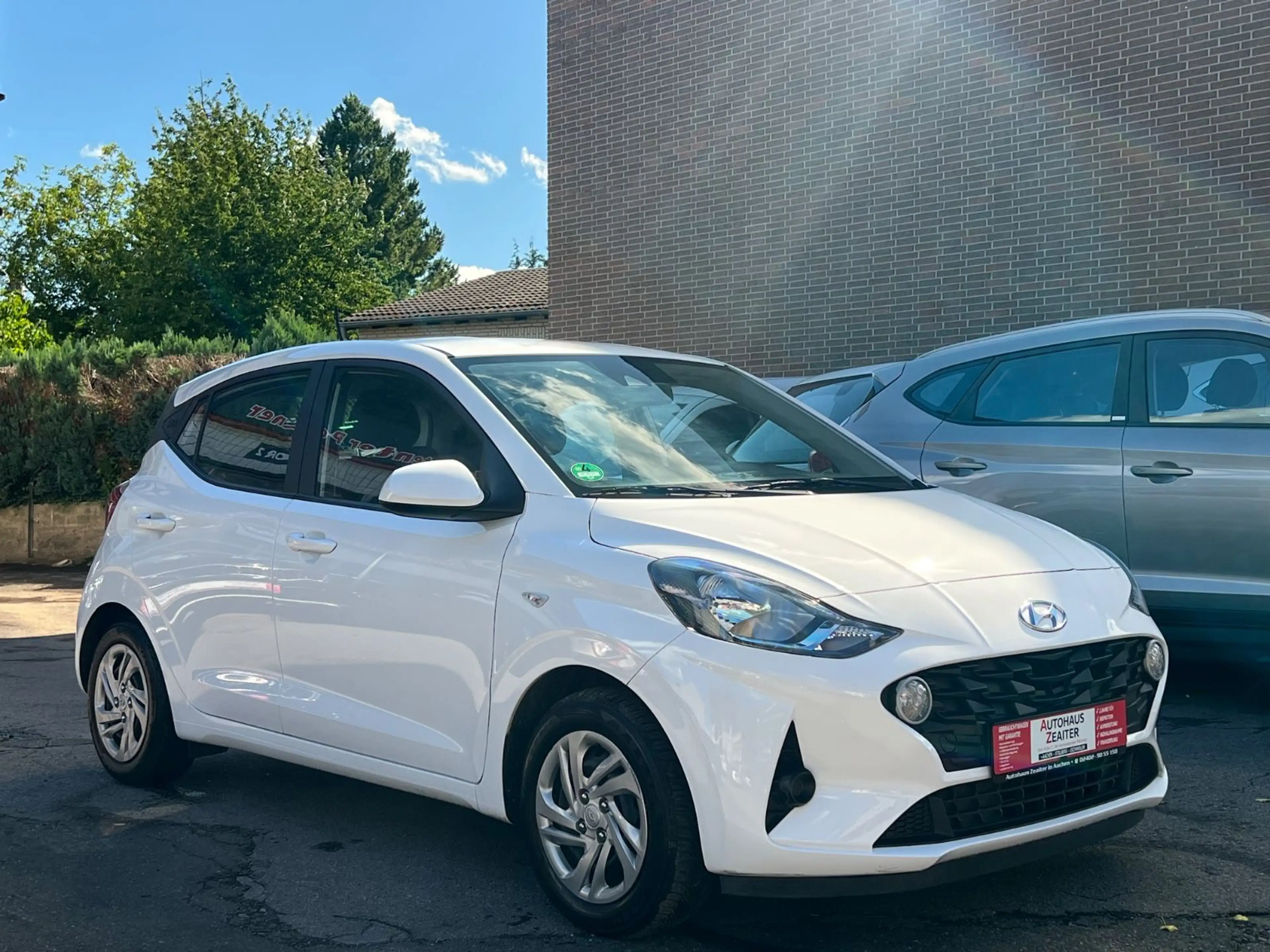 Hyundai i10 Select*Spurhalteassitent*Tüv*Inspektion* — photo 6