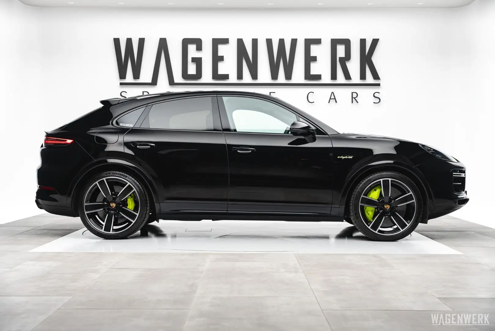 Porsche Cayenne Coupé Turbo S E-Hybrid MASSAGE AHV INNODRIVE BOSE Schwarz - 2