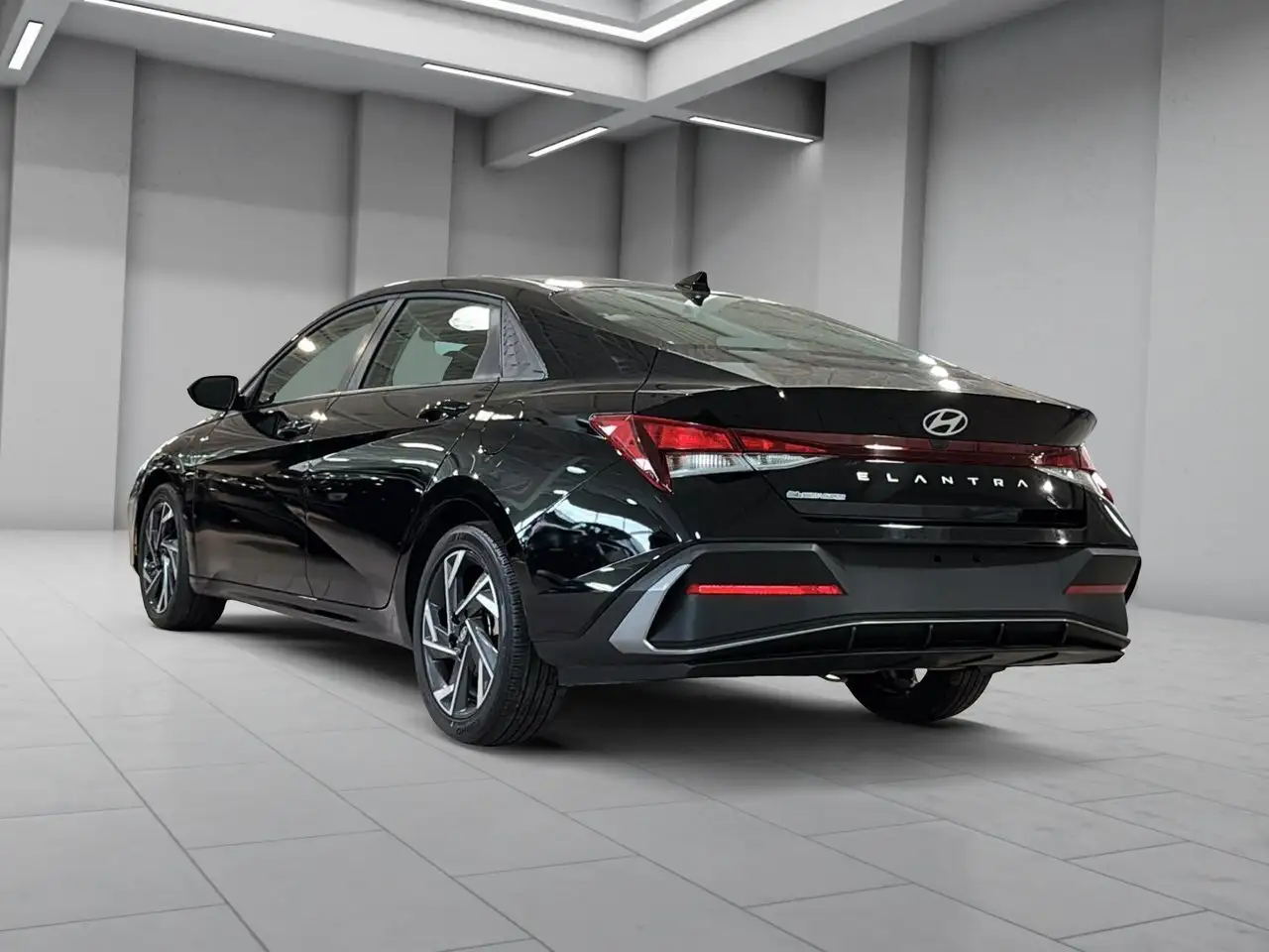 Hyundai ELANTRA fotografie Hyundai ELANTRA