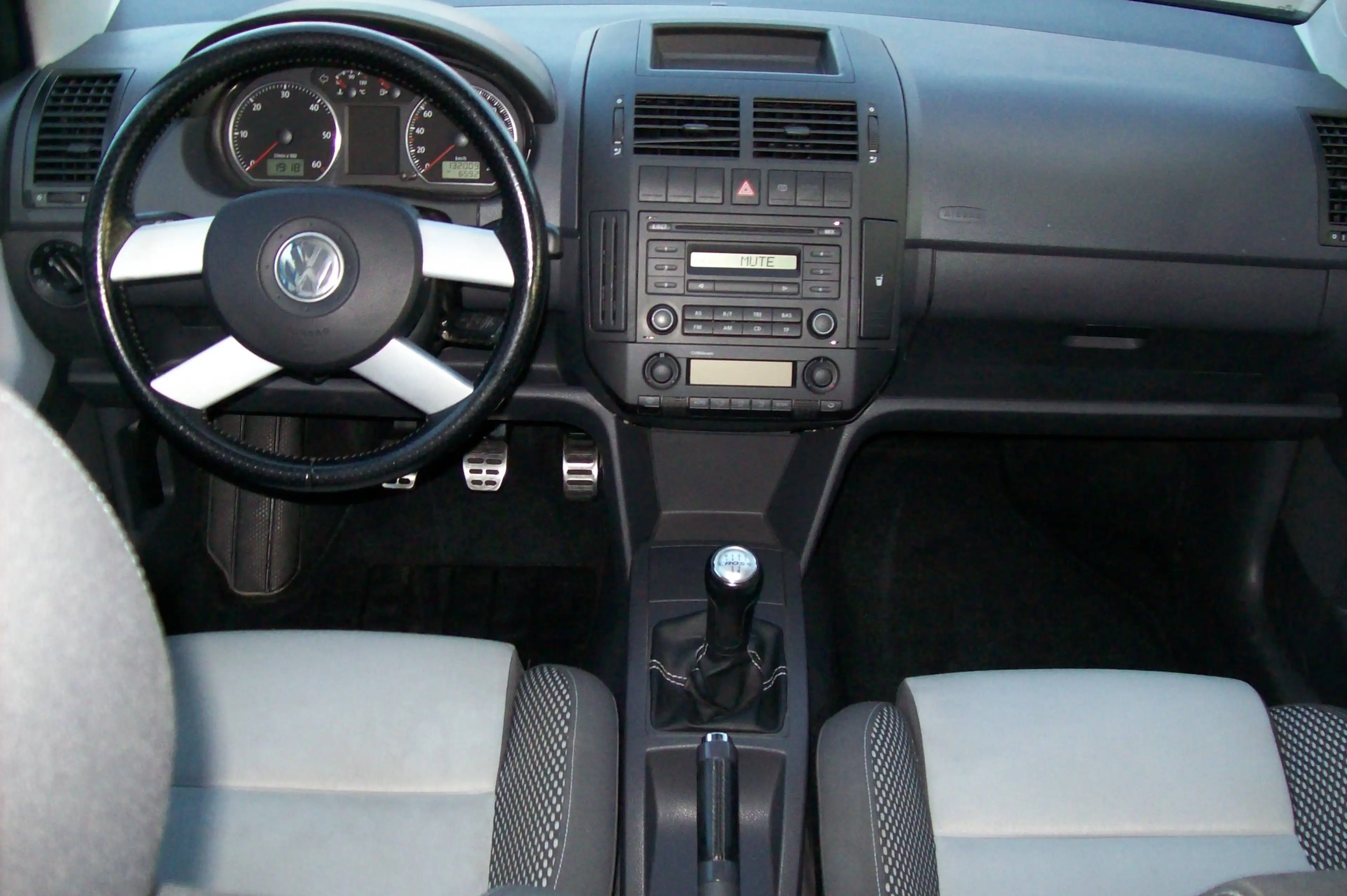 Volkswagen Polo Cross CrossPolo — photo 13