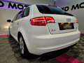 Audi A3 1.6 TDI Attraction Weiß - thumbnail 25