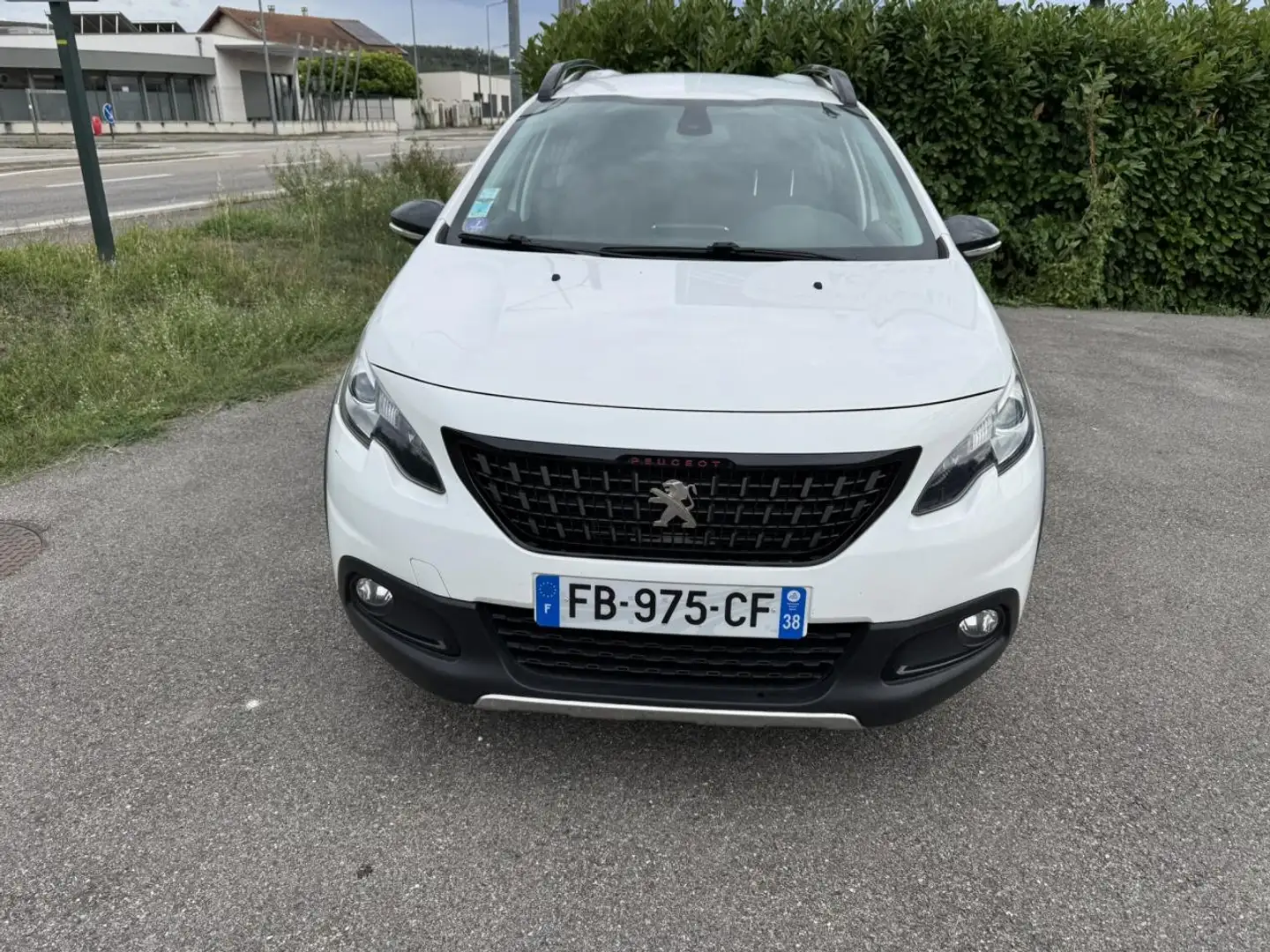 Peugeot 2008 1.2i PureTech 12V S\u0026S - 130  GT Line PHASE 2 Blanc - 2