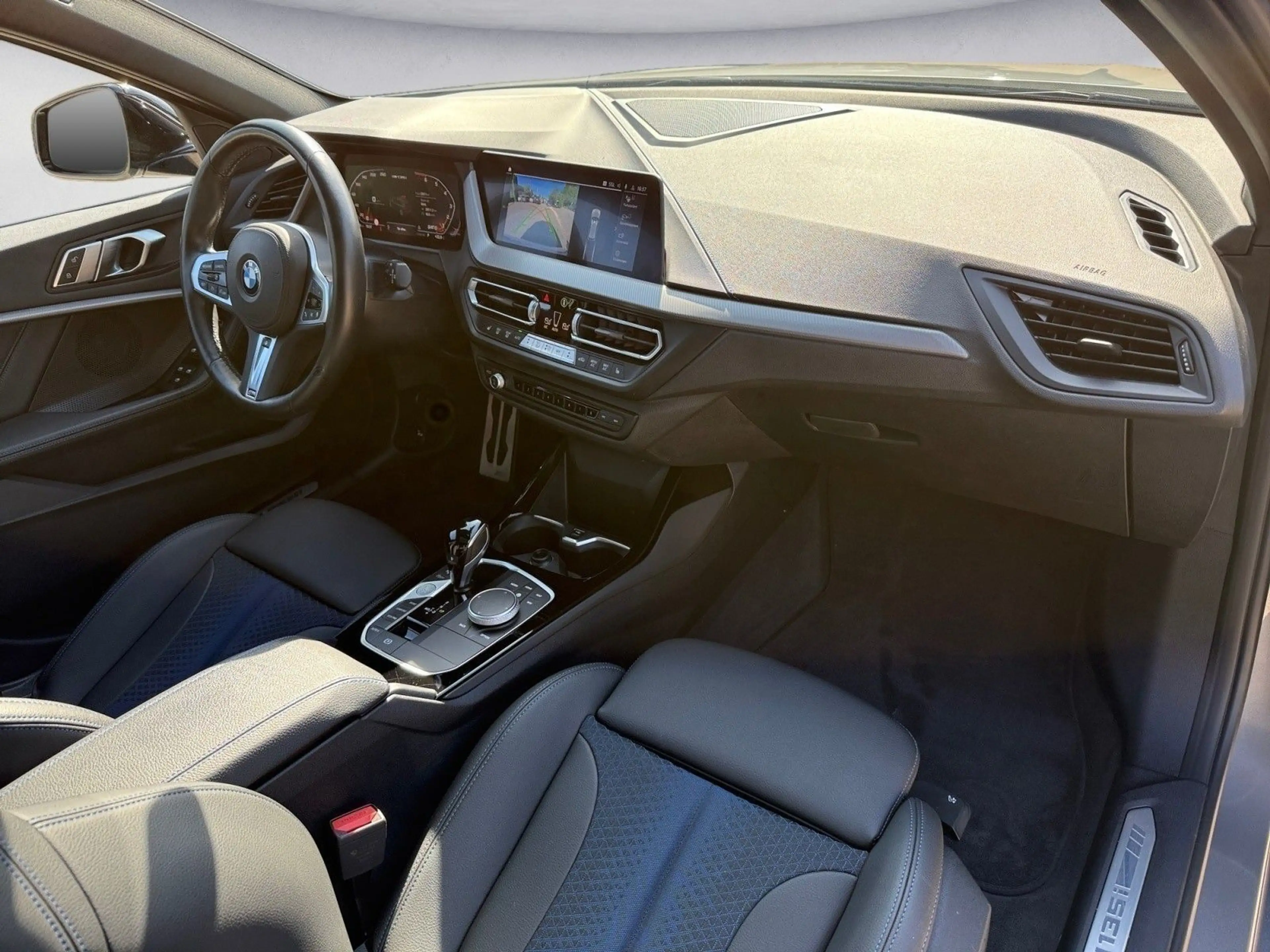 BMW 135 i xDrive M Performance Paket Panorama HiFi D — photo 12
