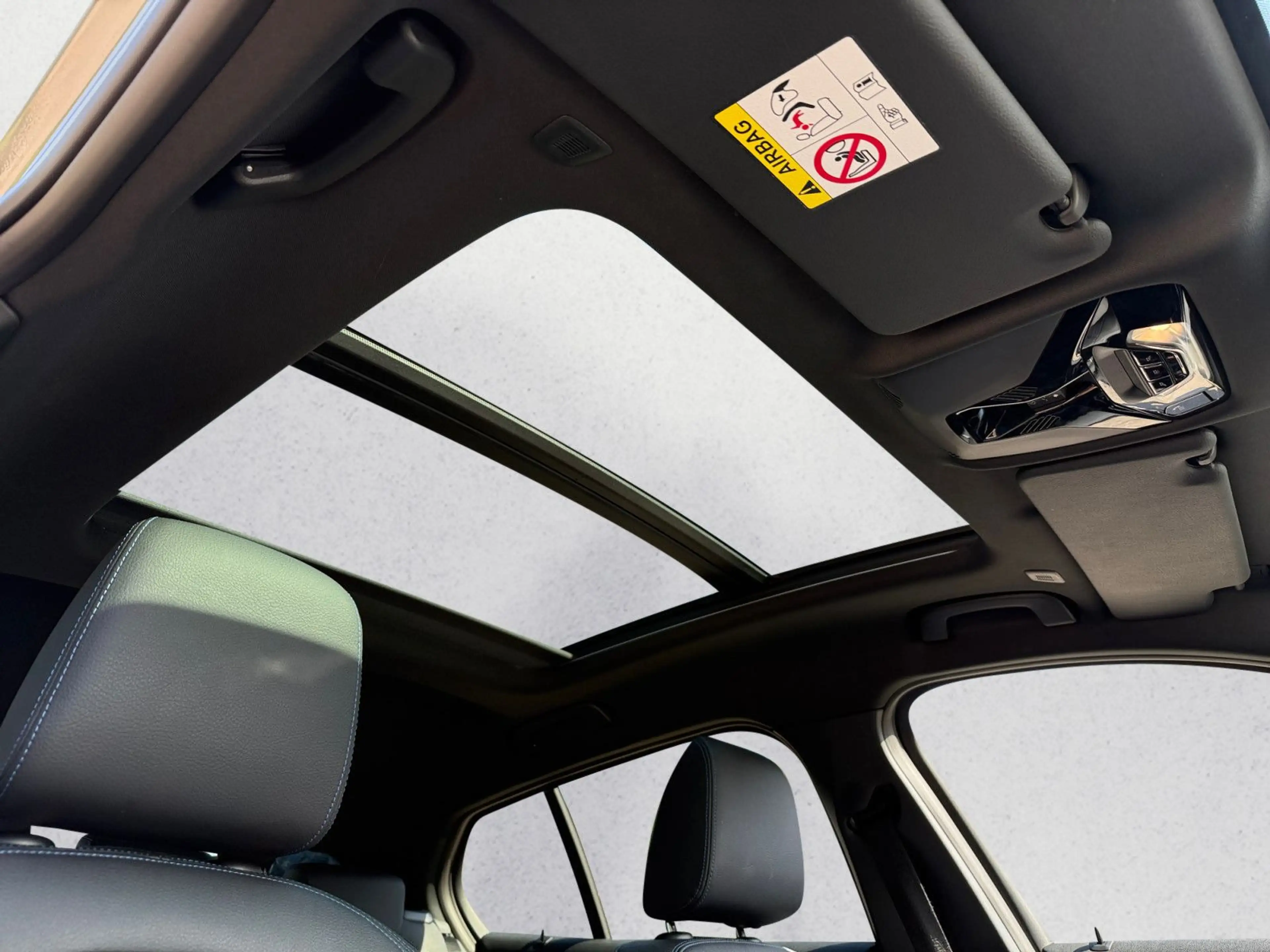BMW 135 i xDrive M Performance Paket Panorama HiFi D — photo 14