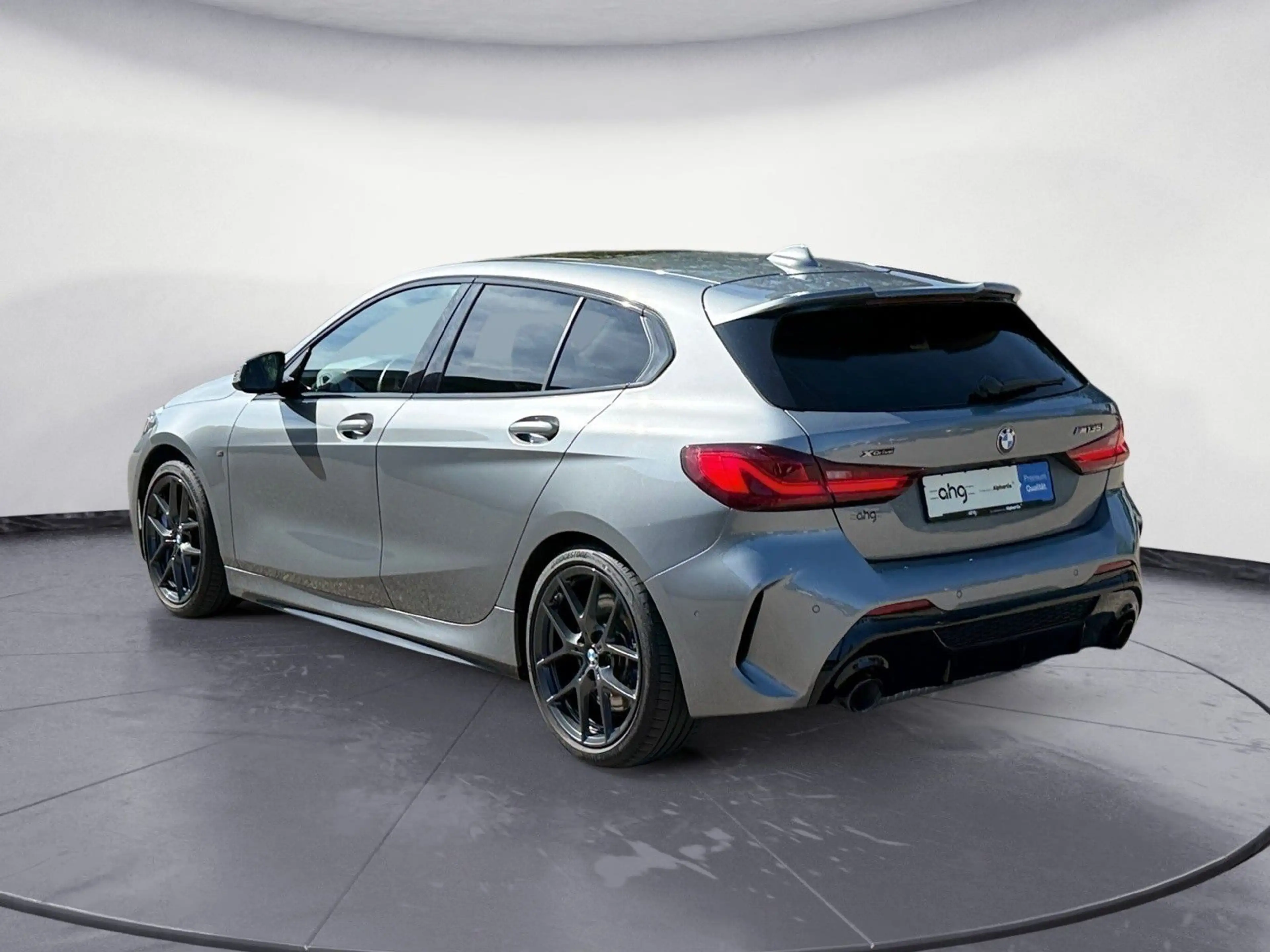 BMW 135 i xDrive M Performance Paket Panorama HiFi D — photo 5