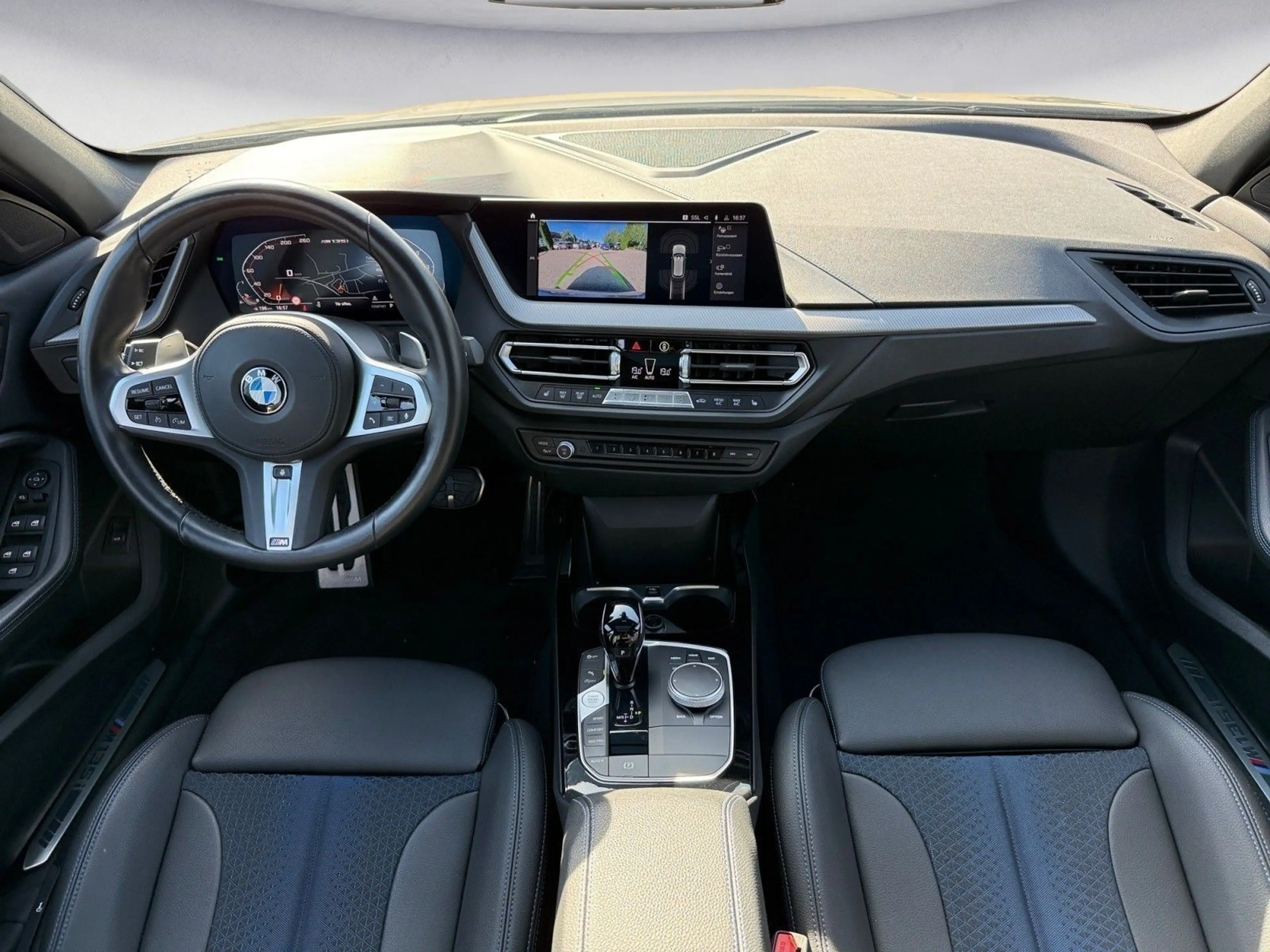 BMW 135 i xDrive M Performance Paket Panorama HiFi D — photo 11
