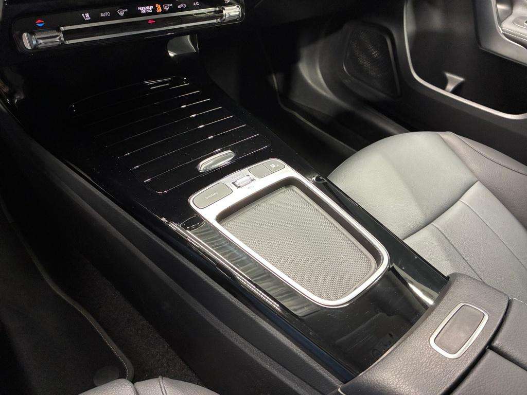 Mercedes-Benz A 220