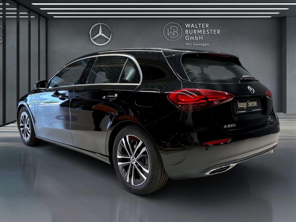 Mercedes-Benz A 220