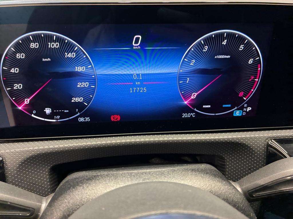 Mercedes-Benz A 220