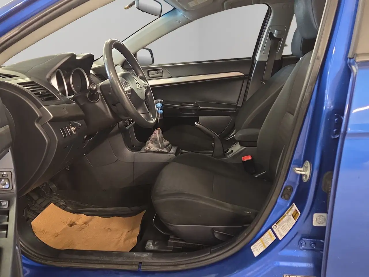 Mitsubishi Lancer снимка Mitsubishi Lancer