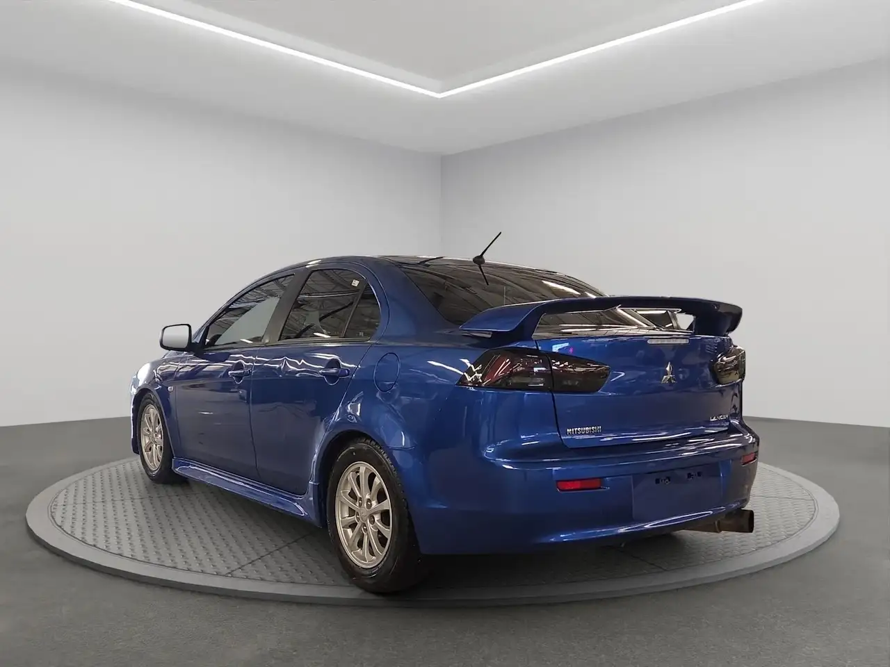 Mitsubishi Lancer снимка Mitsubishi Lancer