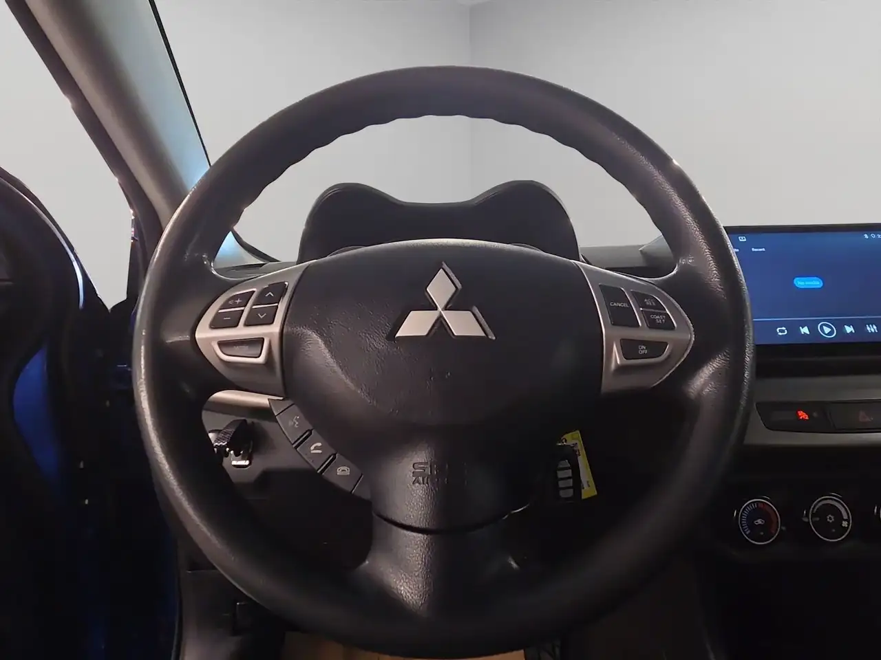 Mitsubishi Lancer снимка Mitsubishi Lancer