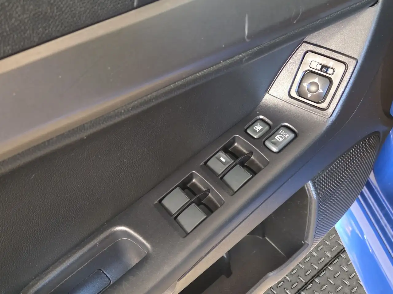 Mitsubishi Lancer снимка Mitsubishi Lancer