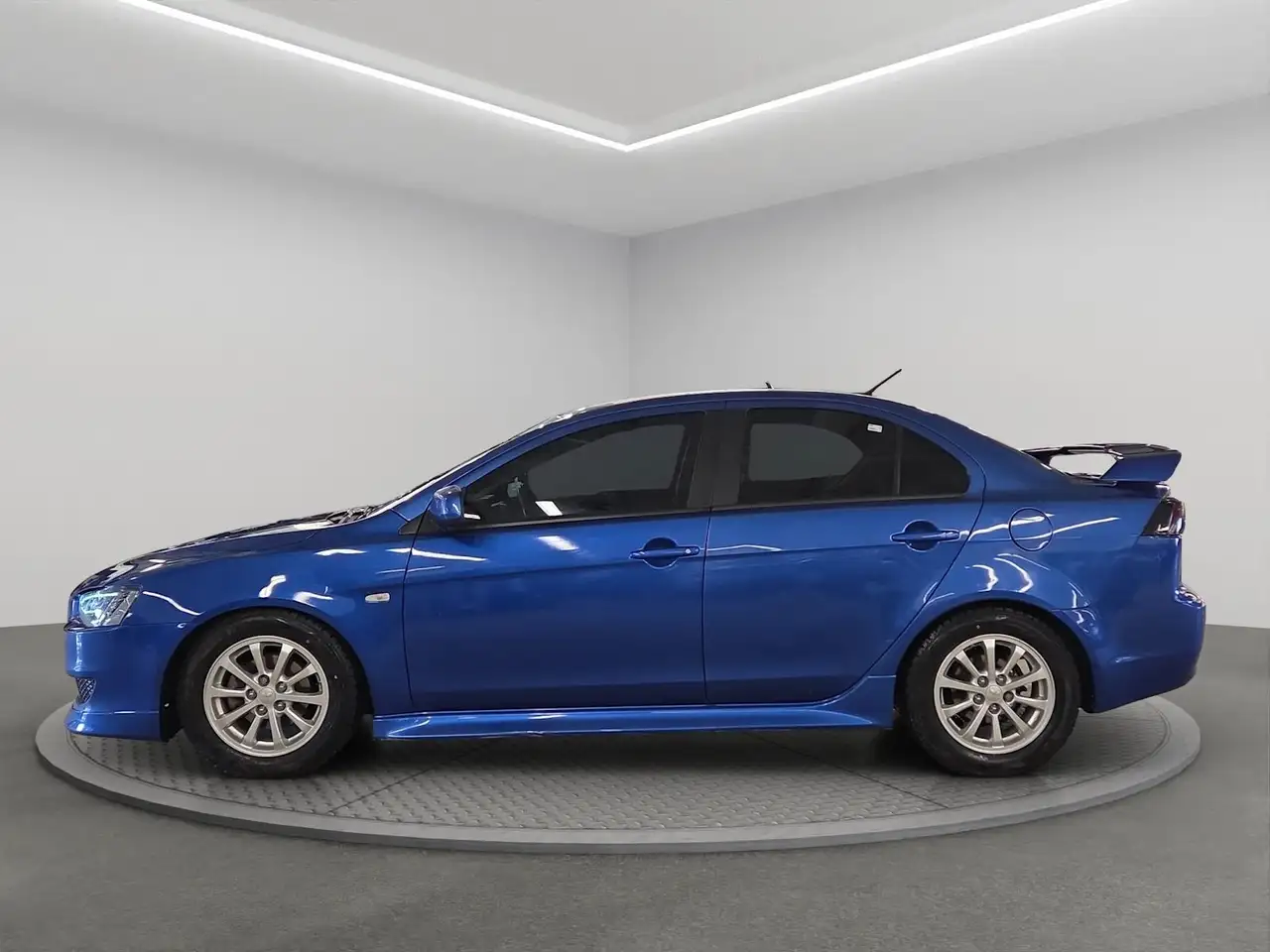 Mitsubishi Lancer снимка Mitsubishi Lancer