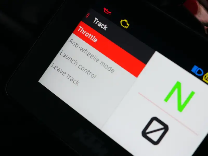 KTM 1290 Super Duke R - foto 7