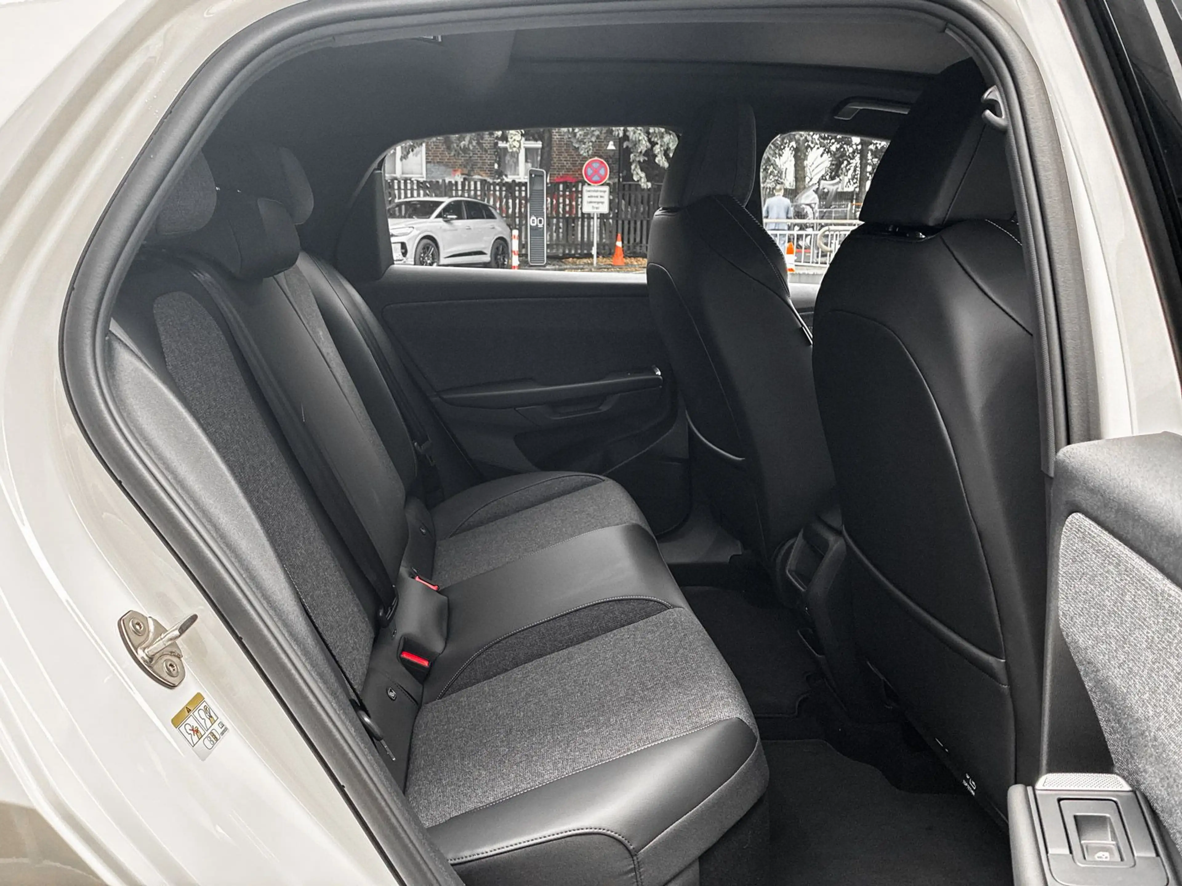 Volkswagen ID. Polo Style 155 kW Panorama AHK — photo 13