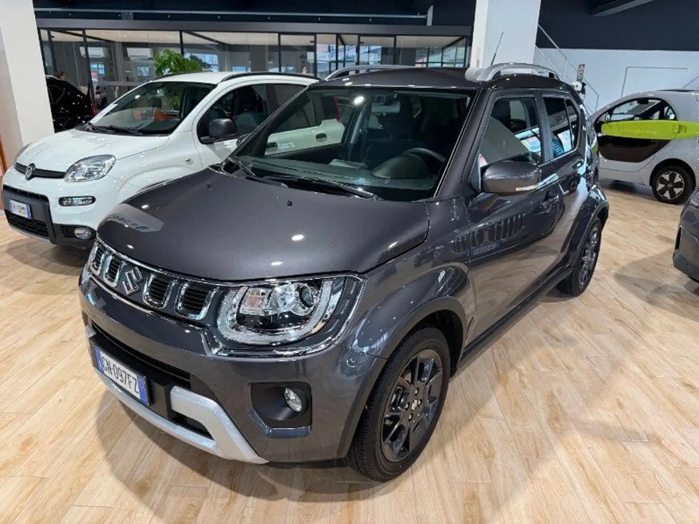 Suzuki Ignis Ignis 1.2 Hybrid Top Grijs - 1
