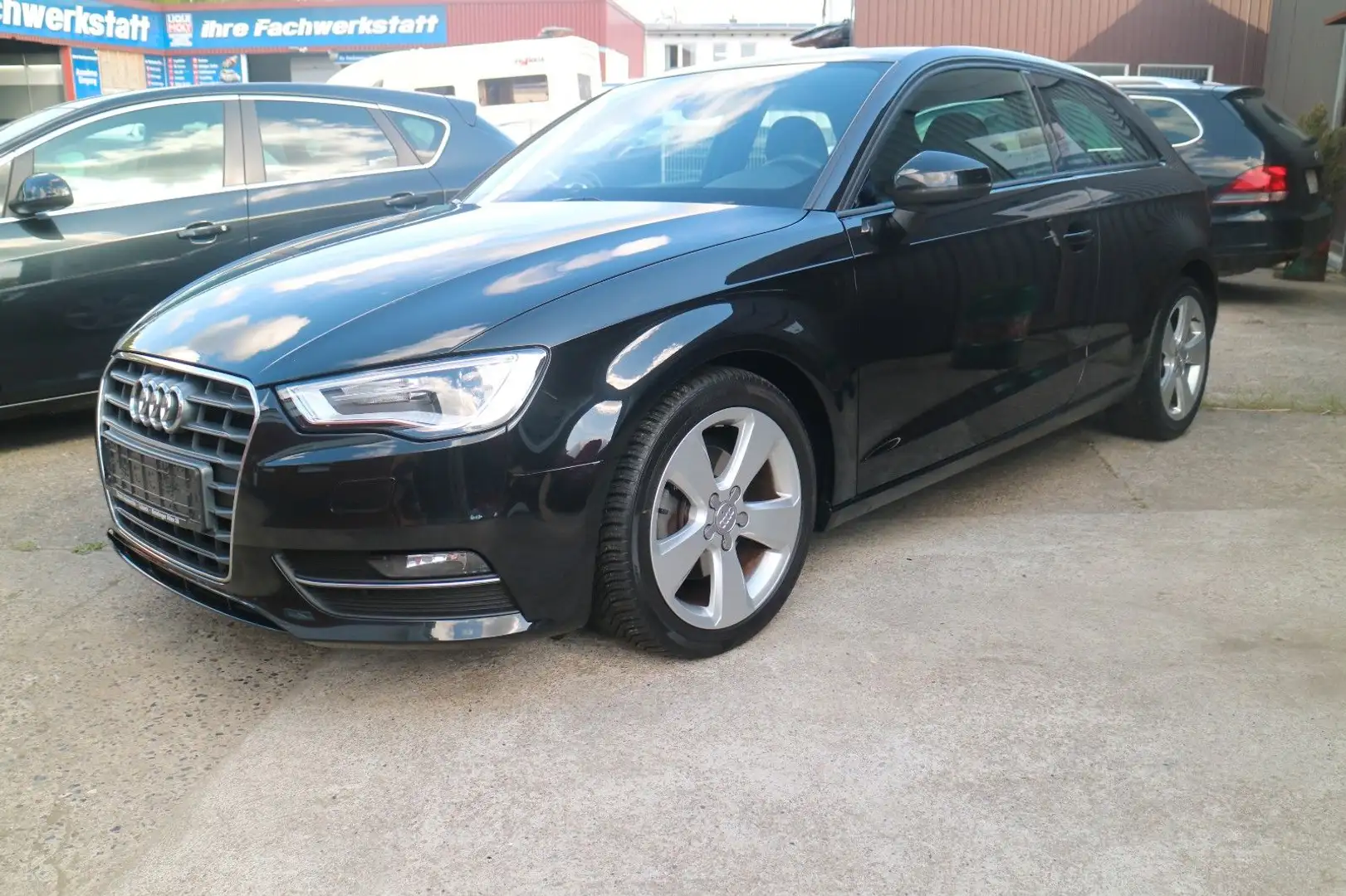 Audi A3 ambition 1,4 TFSI  S-HEFT/XENON/SHZG/EU6 Noir - 1