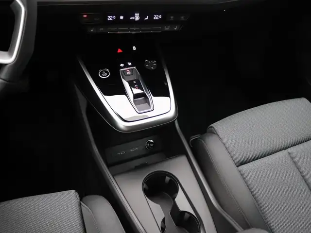 Audi Q4 e-tron view 18