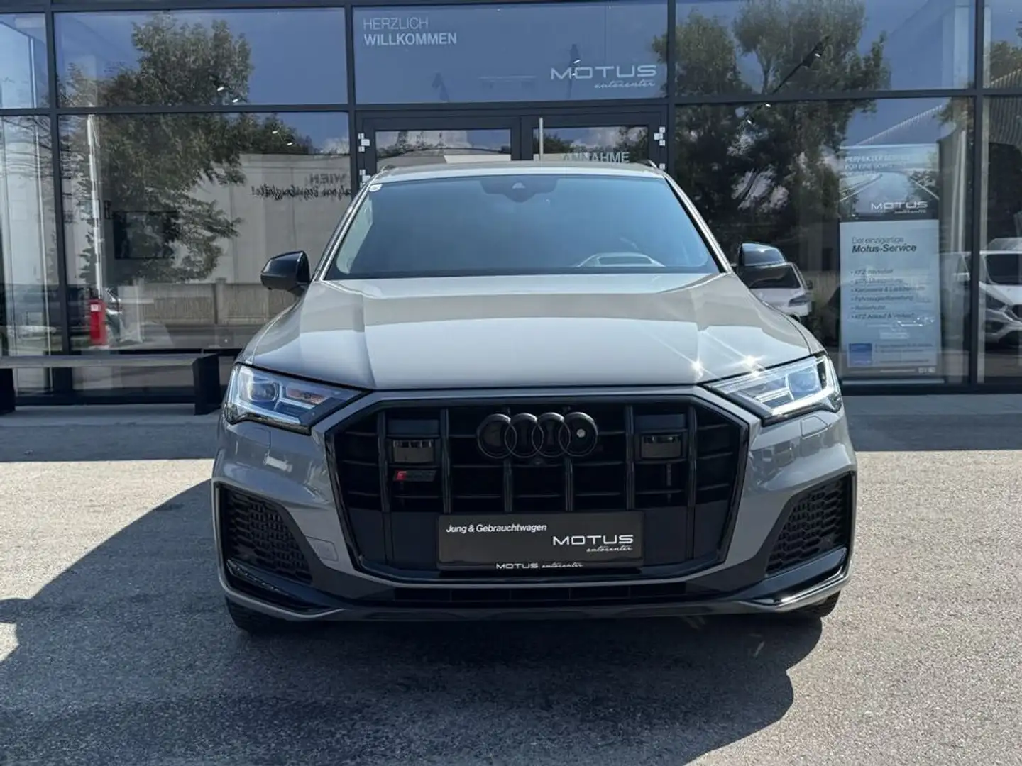 Audi SQ7 4.0 TFSI quattro Grau - 2