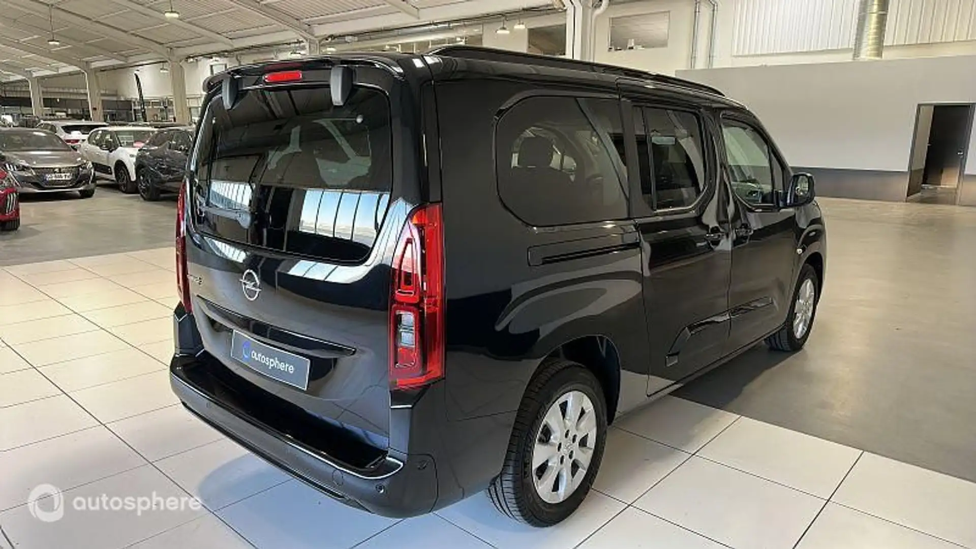 Opel Combo Life Taille XL - Moteur Electrique 136ch (100 kW) Autom - 2