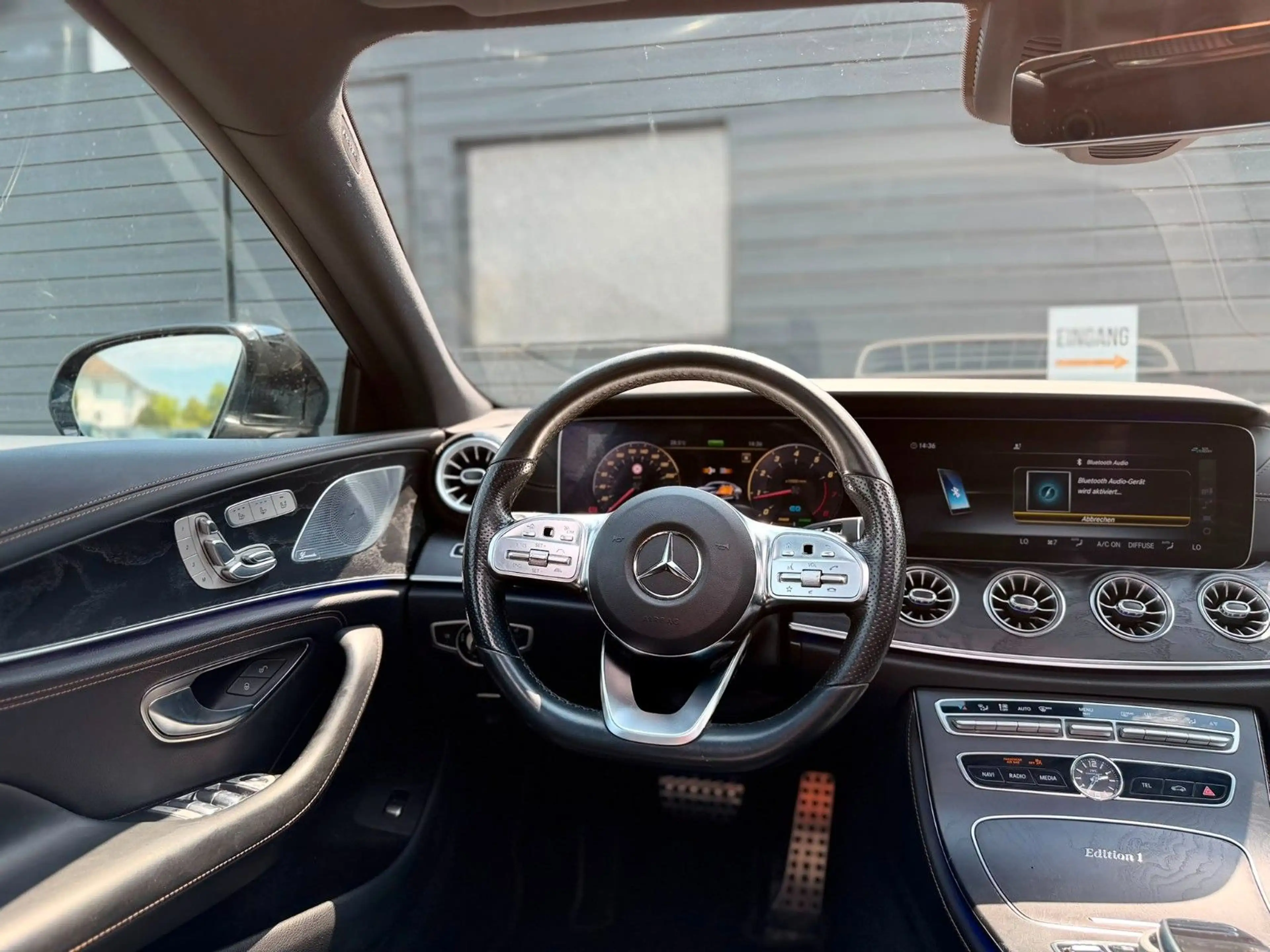 Mercedes-Benz CLS 450 Burmester,Designo, Pano,360°,Wide,Edt1 — photo 11