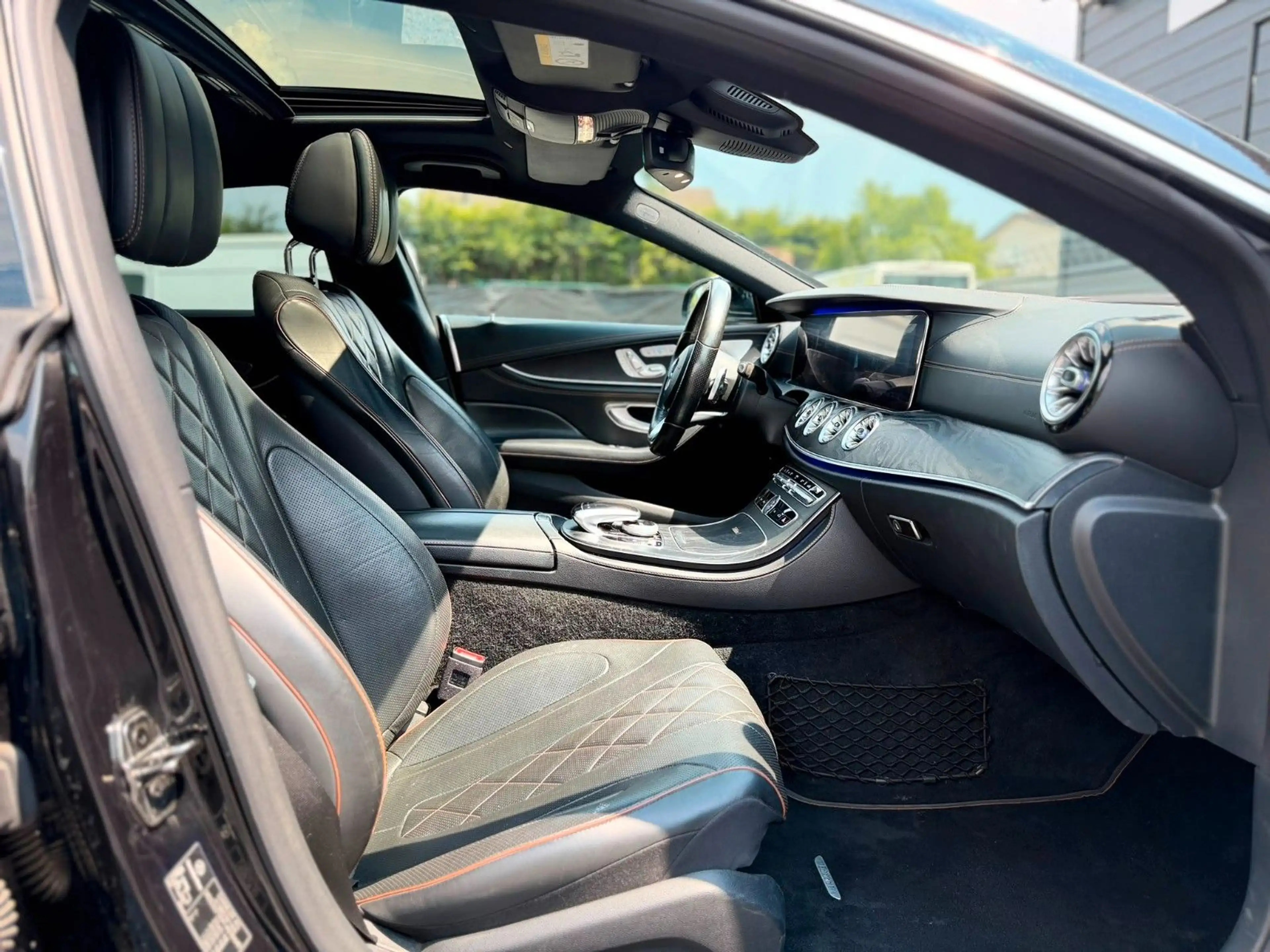 Mercedes-Benz CLS 450 Burmester,Designo, Pano,360°,Wide,Edt1 — photo 14