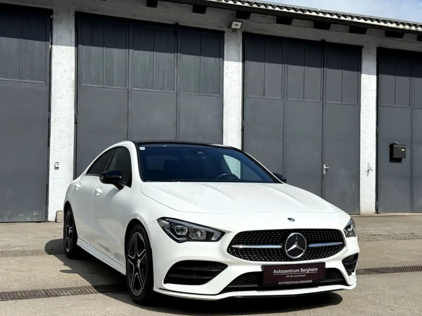 Mercedes-Benz CLA 180 d Aut. Weiß - 1