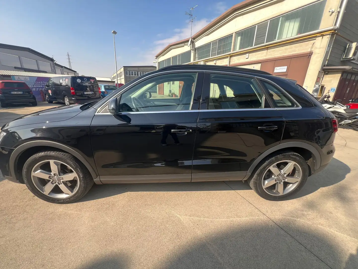 Audi Q3 Q3 I 2011 2.0 tfsi quattro 211cv s-tronic Nero - 2