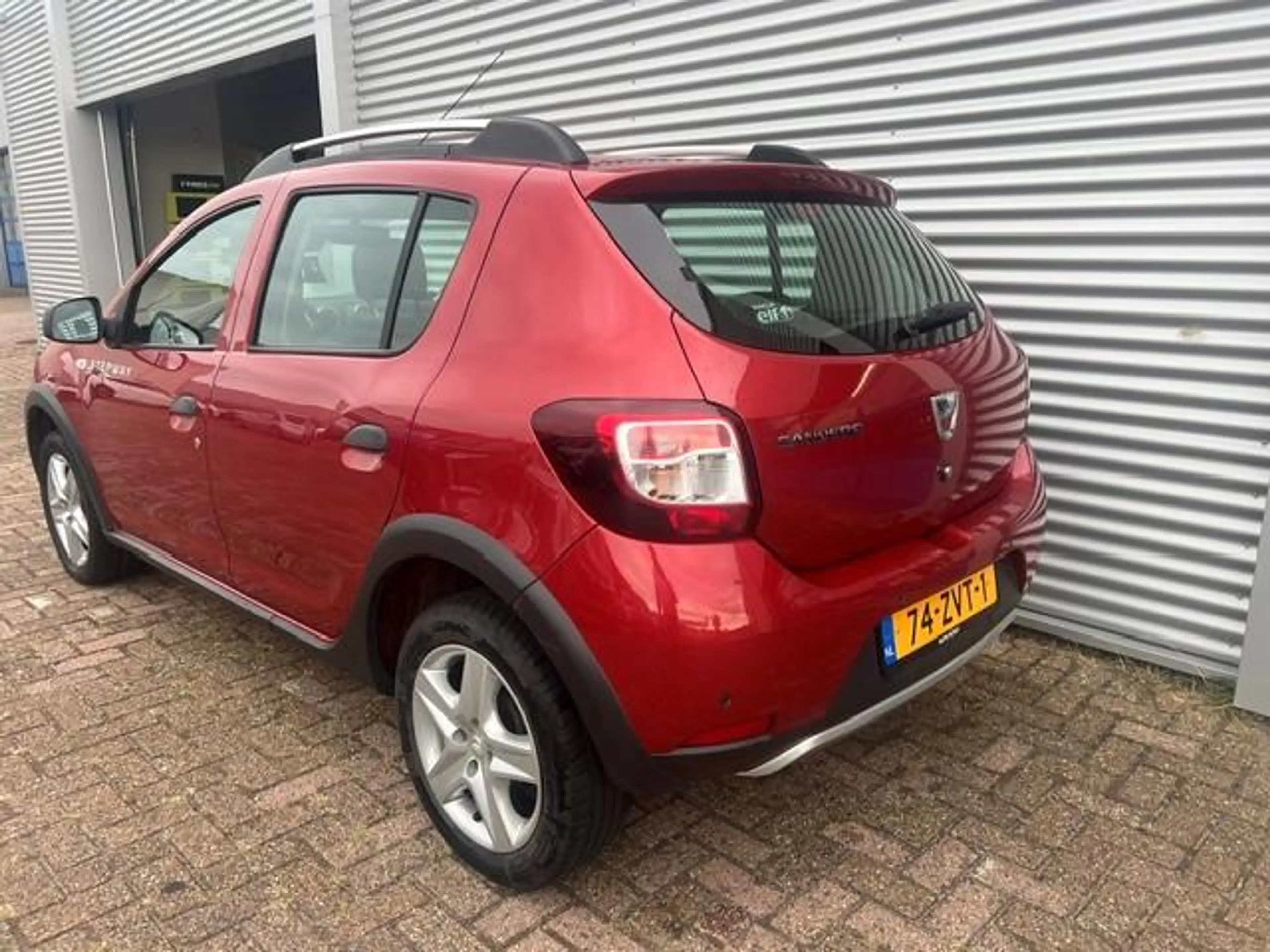 Dacia Sandero 0.9 TCe Stepway Lauréate — photo 3