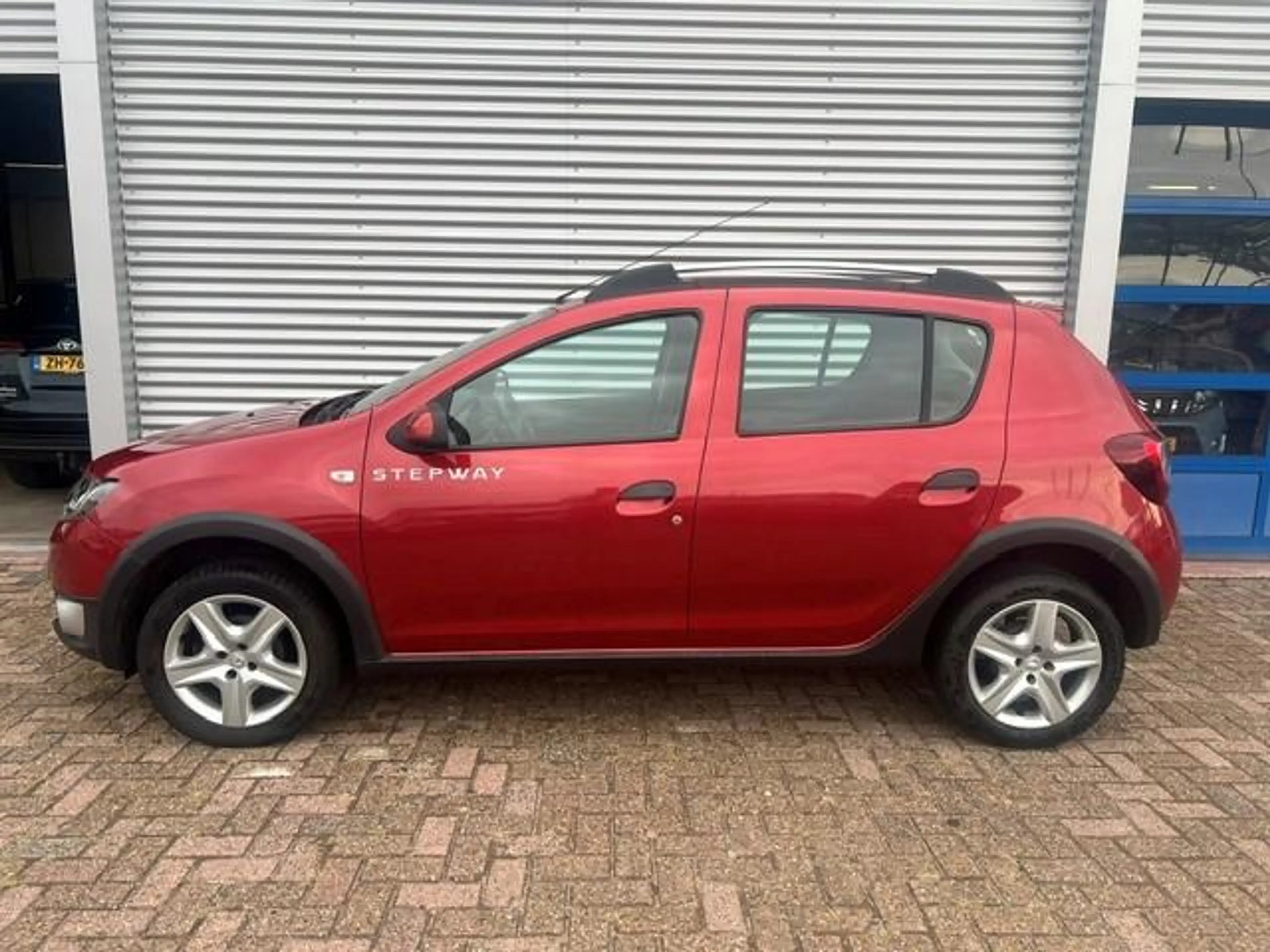 Dacia Sandero 0.9 TCe Stepway Lauréate — photo 4