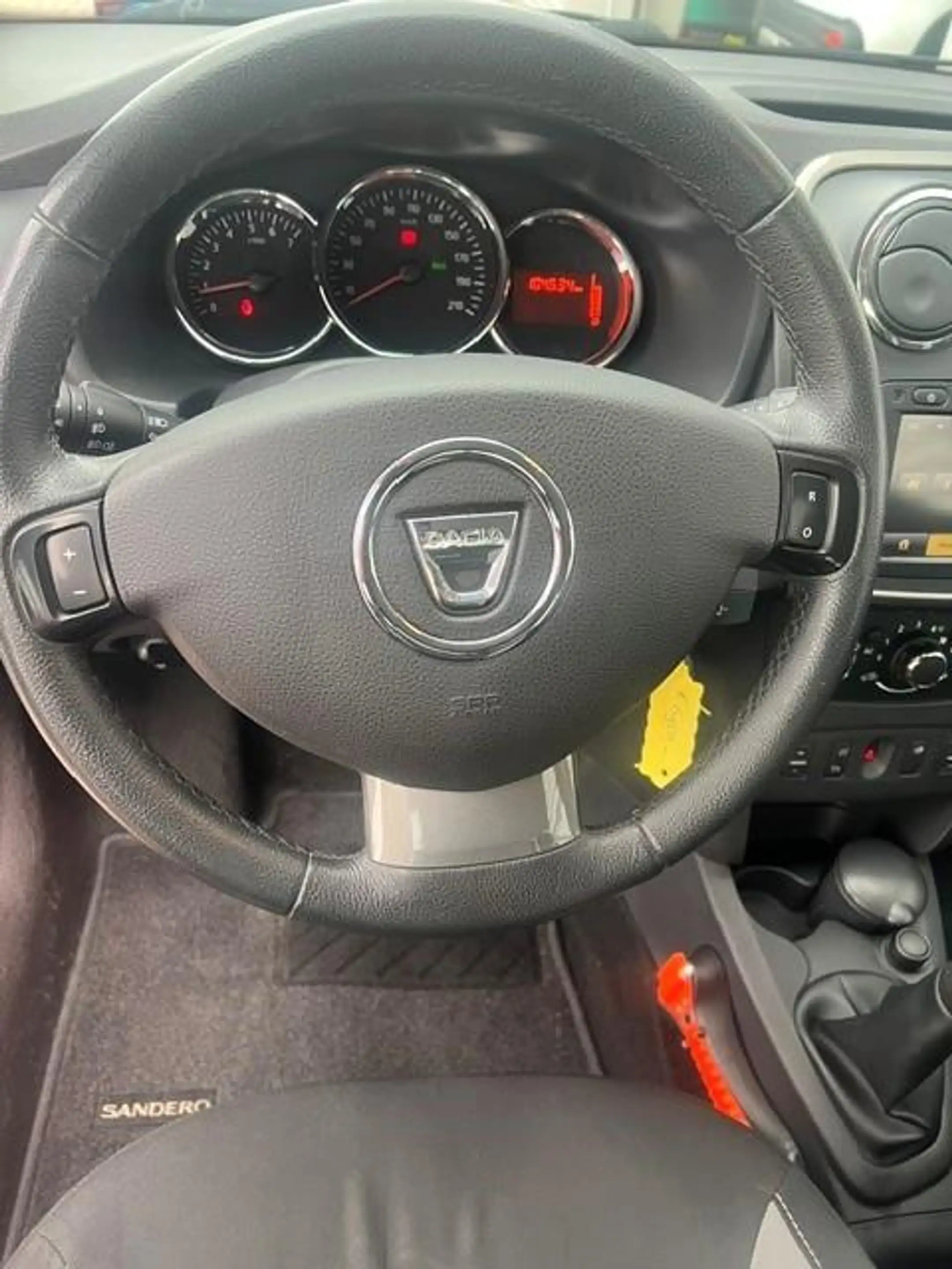 Dacia Sandero 0.9 TCe Stepway Lauréate — photo 14