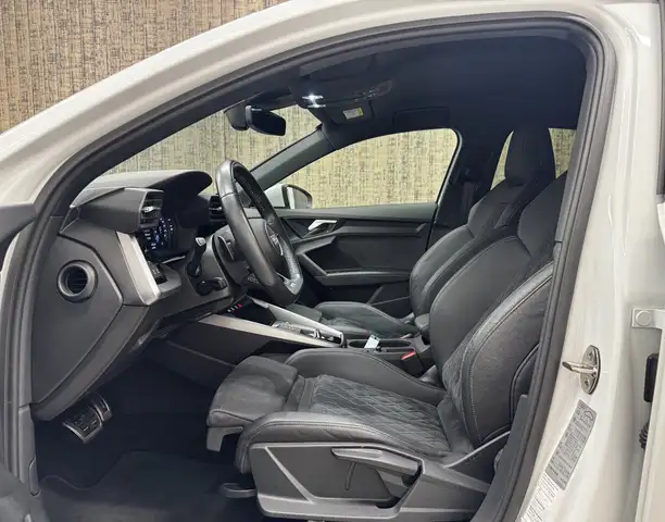 Audi A3 view 9