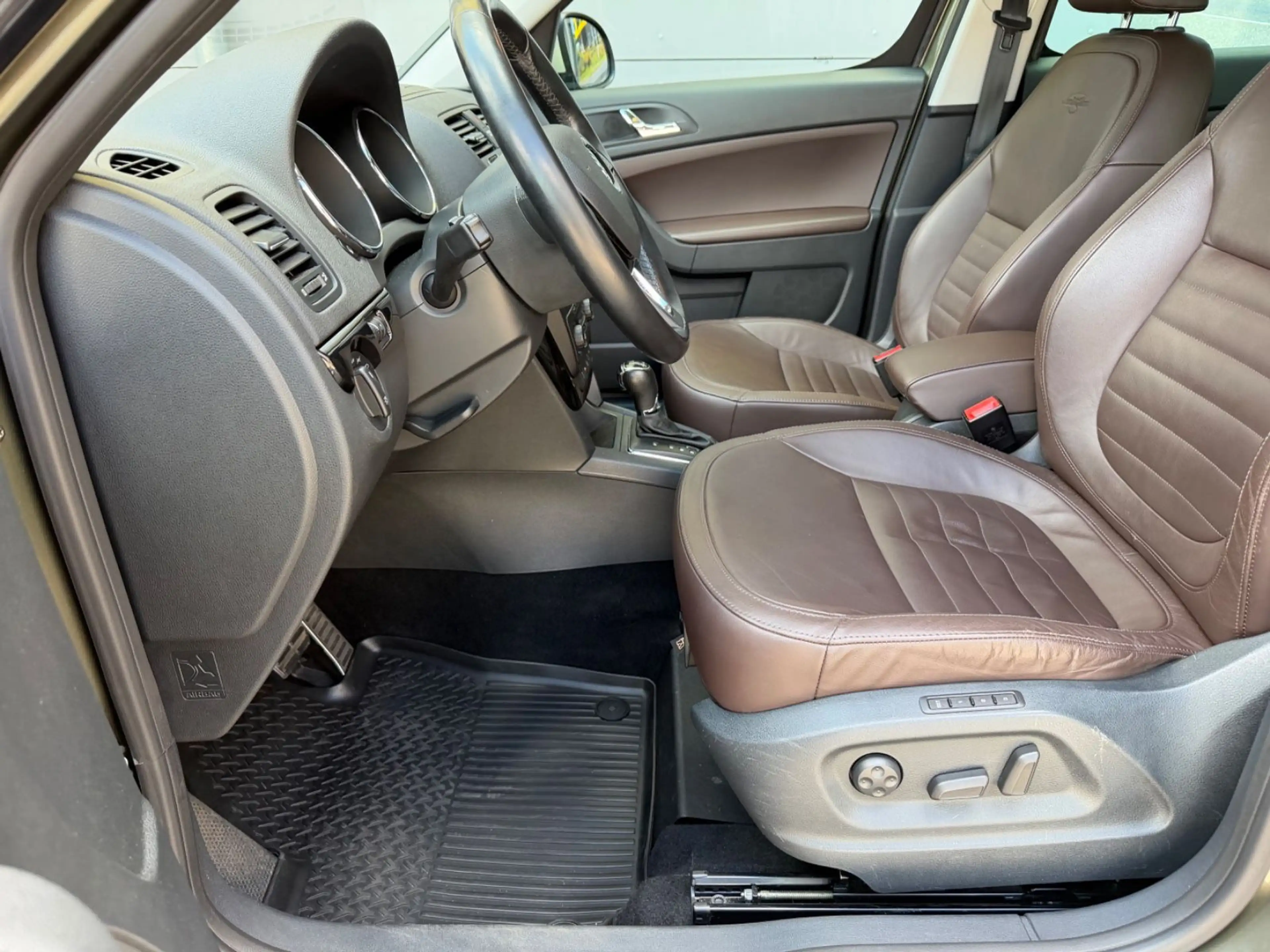 Skoda Yeti L&K Outdoor 4x4/ALLRAD/MEMORY/TEMP*/KAMERA — photo 12