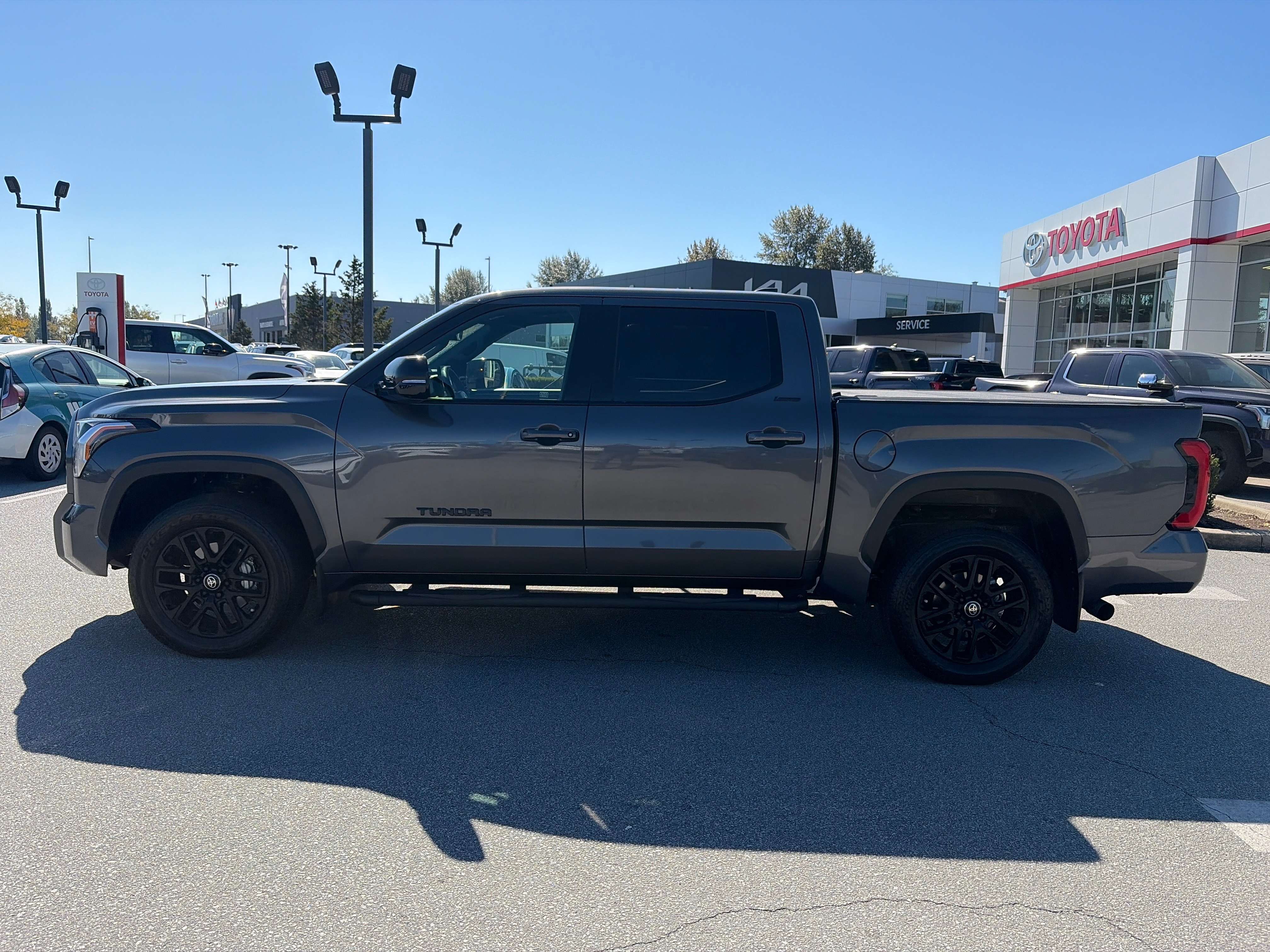 2026 Toyota Tundra LIMITED — снимка 2