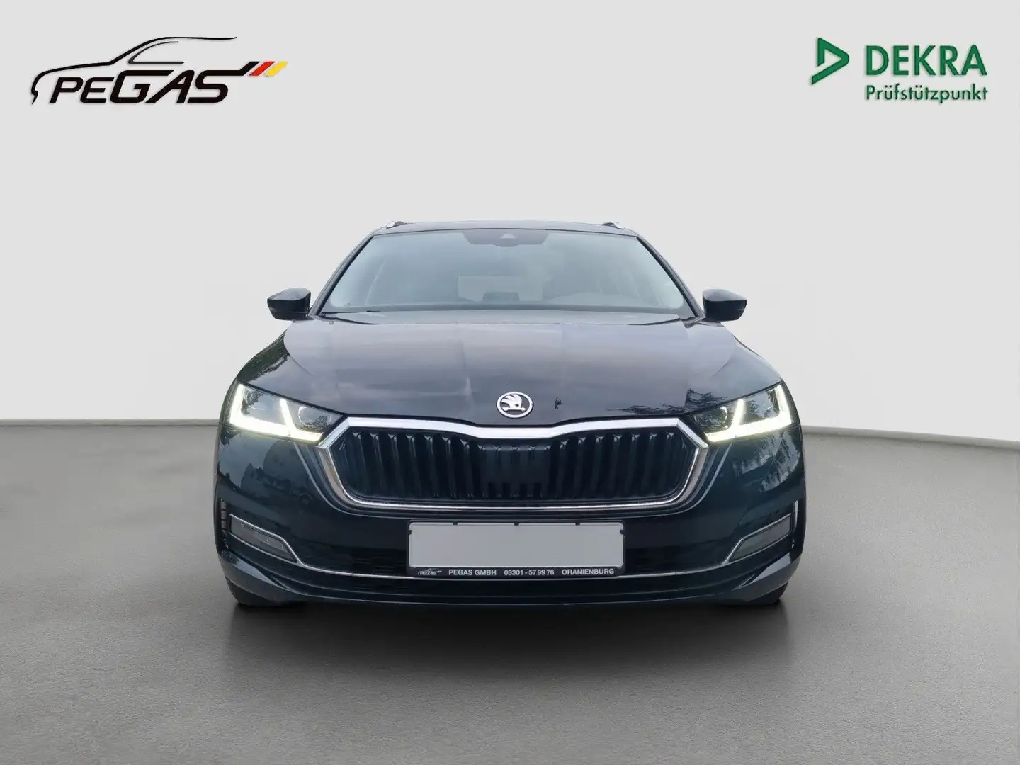 Skoda Octavia Combi Style Schwarz - 2