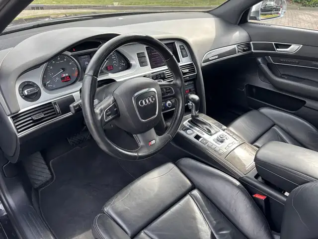 Audi A6 view 14