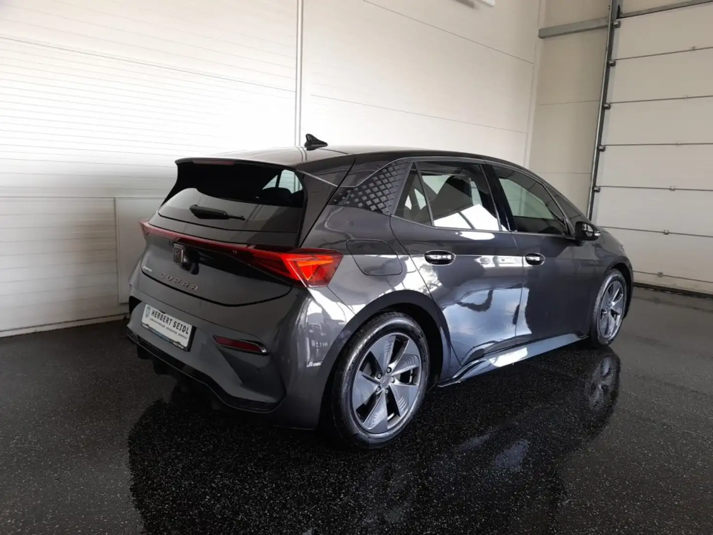 CUPRA Born 58/62 kWh *VOLL-LED MIT FLA / VIRTUELL / NAVI / ACC / KEYLESS / SITZ & LENKRADHEIZUNG / VERKEHRSZEICHENERKENNUNG* Grau - 2
